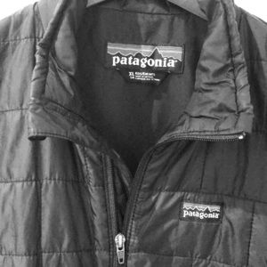 Black Patagonia lightweight puffer.